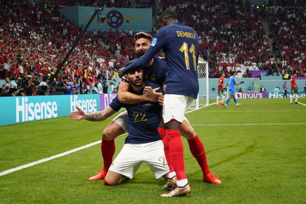 QAT: France v Morocco. FIFA World Cup, WM, Weltmeisterschaft, Fussball Qatar 2022. Semi-final Theo Hernandez of France celebrates his goal with his teammates during the FIFA World Cup Qatar 2022 match, Semi-final between Frtance and Morocco played at Al Bayt Stadium on Dec 14, 2022 in Al Khor Qatar. Copyright: xBaguxBlancox xPRESSINx WC_221214_048