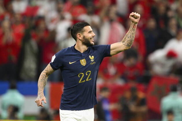 joie des joueurs de l equipe de France apres le but de HERNANDEZ Theo (FRA) FOOTBALL : France vs Maroc - 1 2 finale - coupe du Monde Qatar 2022 - 14 12 2022 JBAutissier Panoramic 