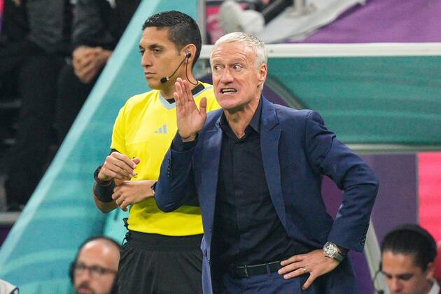 Mandatory Credit: Photo by Dave Shopland Shutterstock (13661844aw) France Manager Didier Deschamps reacts alongside the fourth official France v Morocco, FIFA World Cup, WM, Weltmeisterschaft, Fussball 2022, Semi Final, Football, Al Bayt Stadium, Al Khor, Qatar - 14 Dec 2022 Editorial Use Only France v Morocco, FIFA World Cup 2022, Semi Final, Football, Al Bayt Stadium, Al Khor, Qatar - 14 Dec 2022 Editorial Use Only Copyright: xDavexShopland Shutterstockx 13661844aw