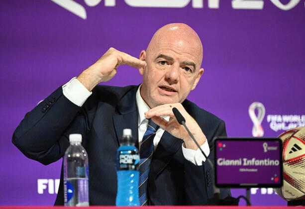 Fussball, Herren, Saison 2022 23, WM in Katar, Doha, Pressekonferenz im Medienzentrum im Qatar National Convention Centre (QNCC), FIFA-Präsident Gianni Infantino, 16.12. 2022, Copyright: xMatthiasxKochx