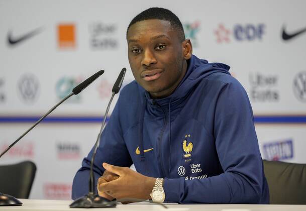 Mandatory Credit: Photo by Dave Shopland Shutterstock (13670207i) Randal Kolo Muani of France press conference, PK, Pressekonferenz France Training & Press Conference, FIFA World Cup, WM, Weltmeisterschaft, Fussball 2022, Football, Al Sadd SC Stadium, Al Rayyan, Qatar - 16 Dec 2022 Editorial Use Only France Training & Press Conference, FIFA World Cup 2022, Football, Al Sadd SC Stadium, Al Rayyan, Qatar - 16 Dec 2022 Editorial Use Only  Copyright: xDavexShopland Shutterstockx 13670207i