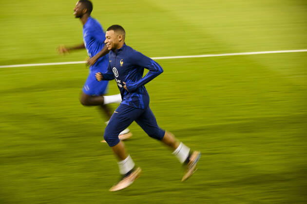 MBAPPE Kylian (FRA) FOOTBALL : Entrainement de l Equipe de France - coupe du Monde Qatar 2022 - 16 12 2022 JBAutissier Panoramic