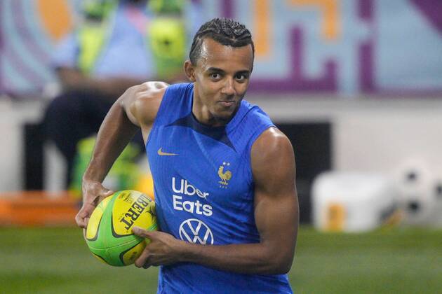 Mandatory Credit: Photo by Dave Shopland Shutterstock (13670207aa) Jules Kounde of France training with Rugby Ball France Training & press conference, PK, Pressekonferenz FIFA World Cup, WM, Weltmeisterschaft, Fussball 2022, Football, Al Sadd SC Stadium, Al Rayyan, Qatar - 16 Dec 2022 Editorial Use Only France Training & Press Conference, FIFA World Cup 2022, Football, Al Sadd SC Stadium, Al Rayyan, Qatar - 16 Dec 2022 Editorial Use Only Copyright: xDavexShopland Shutterstockx 13670207aa