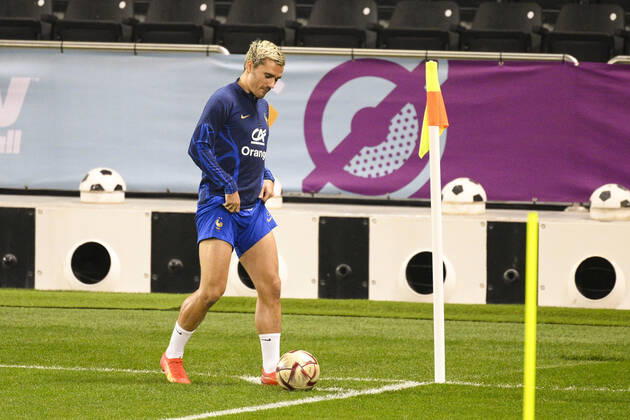 GRIEZMANN Antoine (FRA) FOOTBALL : Entrainement de l Equipe de France - coupe du Monde Qatar 2022 - 16 12 2022 JBAutissier Panoramic 