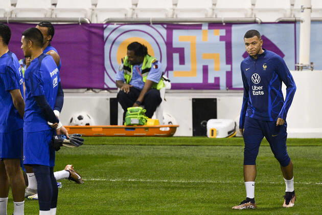 MBAPPE Kylian (FRA) FOOTBALL : Entrainement de l Equipe de France - coupe du Monde Qatar 2022 - 16 12 2022 JBAutissier Panoramic 