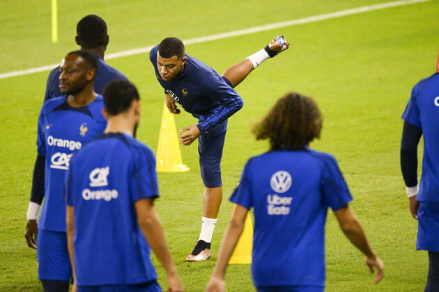MBAPPE Kylian (FRA) FOOTBALL : Entrainement de l Equipe de France - coupe du Monde Qatar 2022 - 16 12 2022 JBAutissier Panoramic