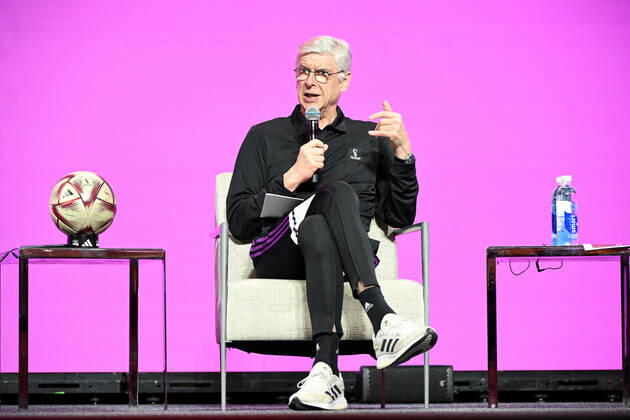 Fussball, Herren, Saison 2022 23, WM in Katar, Doha, Pressekonferenz der Technical Study Group der FIFA im Medienzentrum im Qatar National Convention Centre (QNCC), im Bild: Arsene Wenger (FIFAs Chief of Global Football Development), 17.12. 2022, Copyright: xMatthiasxKochx