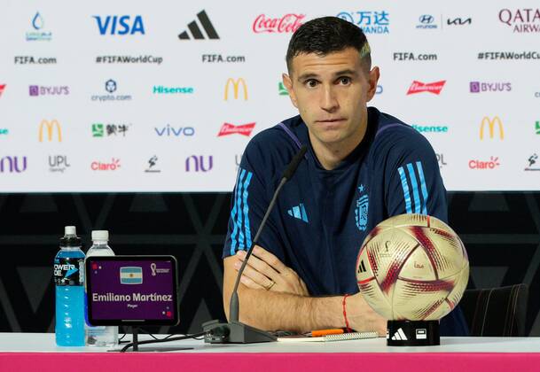 Mandatory Credit: Photo by Dave Shopland Shutterstock (13670834b) Lisandro Martinez of Argentina press conference, PK, Pressekonferenz Argentina Press Conference, FIFA World Cup, WM, Weltmeisterschaft, Fussball 2022, Football, Main Media Centre, Doha, Qatar - 17 Dec 2022 Editorial Use Only Argentina Press Conference, FIFA World Cup 2022, Football, Main Media Centre, Doha, Qatar - 17 Dec 2022 Editorial Use Only Copyright: xDavexShopland Shutterstockx 13670834b