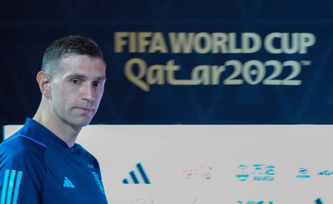 Mandatory Credit: Photo by Dave Shopland Shutterstock (13670834d) Lisandro Martinez of Argentina press conference, PK, Pressekonferenz Argentina Press Conference, FIFA World Cup, WM, Weltmeisterschaft, Fussball 2022, Football, Main Media Centre, Doha, Qatar - 17 Dec 2022 Editorial Use Only Argentina Press Conference, FIFA World Cup 2022, Football, Main Media Centre, Doha, Qatar - 17 Dec 2022 Editorial Use Only Copyright: xDavexShopland Shutterstockx 13670834d