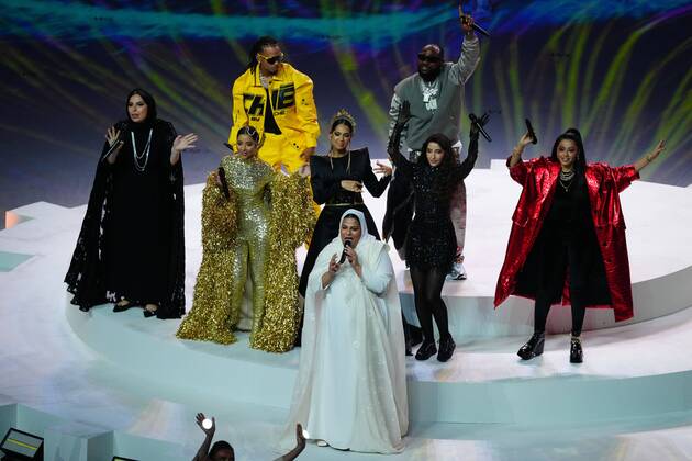 Mandatory Credit: Photo by Javier Garcia Shutterstock (13670815x) Performers during the closing ceremony Argentina v France, FIFA World Cup, WM, Weltmeisterschaft, Fussball 2022, Final, Football, Lusail Stadium, Al Daayen, Qatar - 18 Dec 2022 Editorial Use Only Argentina v France, FIFA World Cup 2022, Final, Football, Lusail Stadium, Al Daayen, Qatar - 18 Dec 2022 Editorial Use Only Copyright: xJavierxGarcia Shutterstockx 13670815x