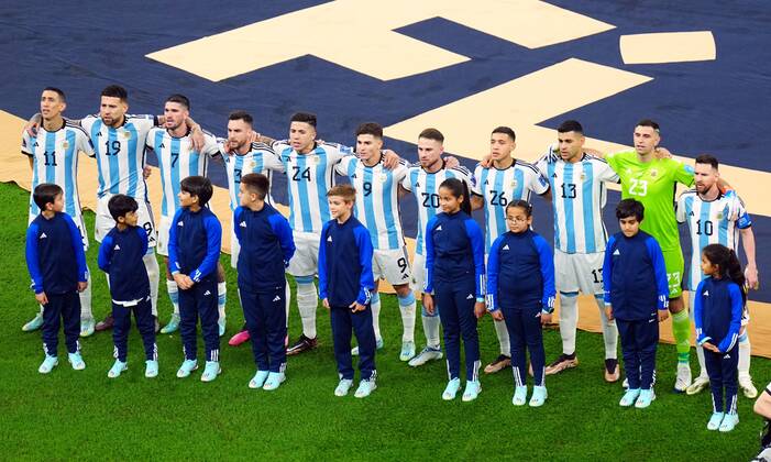 Mandatory Credit: Photo by Javier Garcia Shutterstock (13670815aq) Argentina team singing the national anthem Argentina v France, FIFA World Cup, WM, Weltmeisterschaft, Fussball 2022, Final, Football, Lusail Stadium, Al Daayen, Qatar - 18 Dec 2022 Editorial Use Only Argentina v France, FIFA World Cup 2022, Final, Football, Lusail Stadium, Al Daayen, Qatar - 18 Dec 2022 Editorial Use Only Copyright: xJavierxGarcia Shutterstockx 13670815aq