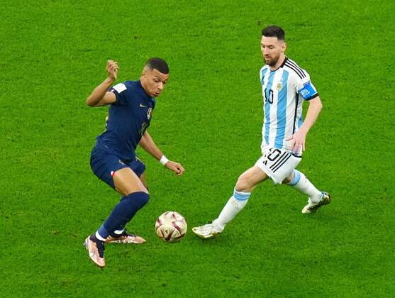 Mandatory Credit: Photo by Javier Garcia Shutterstock (13670815ay) Kylian Mbappe of France and Lionel Messi of Argentina Argentina v France, FIFA World Cup, WM, Weltmeisterschaft, Fussball 2022, Final, Football, Lusail Stadium, Al Daayen, Qatar - 18 Dec 2022 Editorial Use Only Argentina v France, FIFA World Cup 2022, Final, Football, Lusail Stadium, Al Daayen, Qatar - 18 Dec 2022 Editorial Use Only Copyright: xJavierxGarcia Shutterstockx 13670815ay