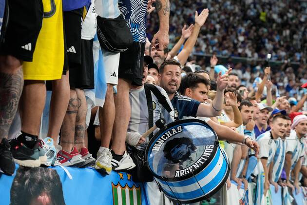 Mandatory Credit: Photo by Dave Shopland Shutterstock (13670813ab) Argentina fans cheering in the stands Argentina v France, FIFA World Cup, WM, Weltmeisterschaft, Fussball 2022, Final, Football, Lusail Stadium, Al Daayen, Qatar - 18 Dec 2022 Editorial Use Only Argentina v France, FIFA World Cup 2022, Final, Football, Lusail Stadium, Al Daayen, Qatar - 18 Dec 2022 Editorial Use Only Copyright: xDavexShopland Shutterstockx 13670813ab