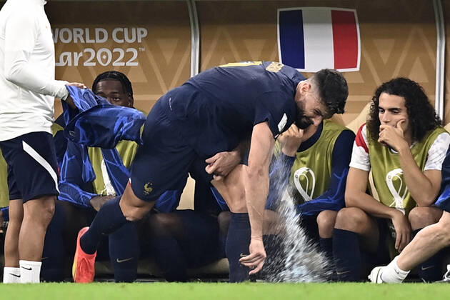 Foto Fabio Ferrari LaPresse - 18 Dicembre 2022 Lusail, Qatar - - Calcio - Qatar 2022 - Coppa del Mondo Fifa - Argentina vs Francia - Finale - Lusail Iconic Stadium - Nella foto: Olivier Giroud (FRA) sostituito December 18, 2022 Lusail, Qatar - sport - Soccer - Qatar 2022- FIFA World Cup, WM, Weltmeisterschaft, Fussball - Argentina vs Francia - Final - Lusail Iconic Stadium In the pic: Olivier Giroud (FRA) substituted  Copyright: xFabioxFerrari LaPressex