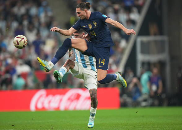 QAT: Argentina v France. FIFA World Cup, WM, Weltmeisterschaft, Fussball Qatar 2022. Final Rodrigo de Paul of Argentina and Adrien Rabiot of France during the FIFA World Cup Qatar 2022 match, Final, between Argentina and France played at Lusail Stadium on Dec 18, 2022 in Lusail, Qatar. Copyright: xBaguxBlancox xPRESSINx WC_221218_160