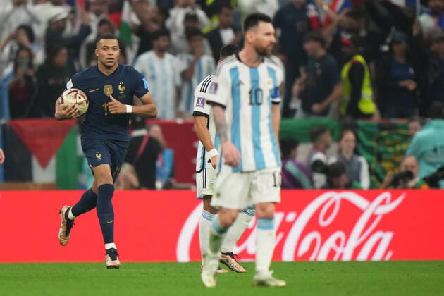 QAT: Argentina v France. FIFA World Cup, WM, Weltmeisterschaft, Fussball Qatar 2022. Final Kylian Mbappe of France celebrates his goal during the FIFA World Cup Qatar 2022 match, Final, between Argentina and France played at Lusail Stadium on Dec 18, 2022 in Lusail, Qatar. Copyright: xBaguxBlancox xPRESSINx WC_221218_170