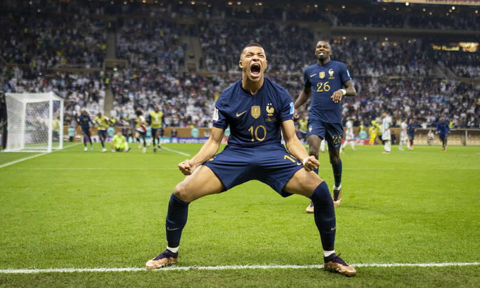 Doha, Qatar. 18th Dec, 2022. Goal celebration: Kylian Mbappe (FRA) Argentina - France Final Match Argentinien - Frankreich World Cup 2022 in Qatar 18.12.2022