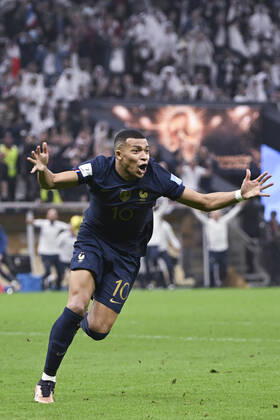 (221218) -- LUSAIER, Dec. 18, 2022 -- Kylian Mbappe of France celebrates his goal during the Final between Argentina and France at the 2022 FIFA World Cup, WM, Weltmeisterschaft, Fussball at Lusail Stadium in Lusail, Qatar, Dec. 18, 2022. ) (SP)QATAR-LUSAIL-2022 WORLD CUP-FINAL-ARG VS FRA LixGa