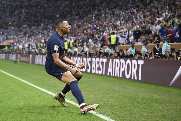 (221218) -- LUSAIER, Dec. 18, 2022 -- Kylian Mbappe of France celebrates his goal during the Final between Argentina and France at the 2022 FIFA World Cup, WM, Weltmeisterschaft, Fussball at Lusail Stadium in Lusail, Qatar, Dec. 18, 2022. ) (SP)QATAR-LUSAIL-2022 WORLD CUP-FINAL-ARG VS FRA LixGa