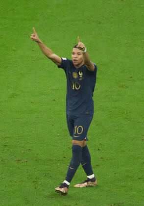(221218) -- LUSAIER, Dec. 18, 2022 -- Kylian Mbappe of France celebrates his goal during the Final between Argentina and France at the 2022 FIFA World Cup, WM, Weltmeisterschaft, Fussball at Lusail Stadium in Lusail, Qatar, Dec. 18, 2022. ) (SP)QATAR-LUSAIL-2022 WORLD CUP-FINAL-ARG VS FRA XiaoxYijiu
