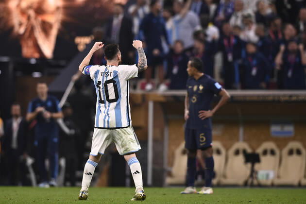 Foto Fabio Ferrari LaPresse - 18 Dicembre 2022 Lusail, Qatar - - Calcio - Qatar 2022 - Coppa del Mondo Fifa - Argentina vs Francia - Finale - Lusail Iconic Stadium - Nella foto: esultanza Lionel Messi (Argentina) 3-2 December 18, 2022 Lusail, Qatar - sport - Soccer - Qatar 2022- FIFA World Cup, WM, Weltmeisterschaft, Fussball - Argentina vs Francia - Final - Lusail Iconic Stadium In the pic: esultanza Lionel Messi (Argentina) 3-2 Copyright: xFabioxFerrari LaPressex