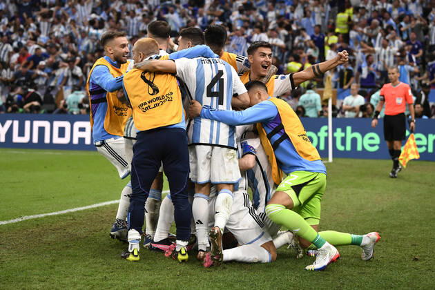 Foto Fabio Ferrari LaPresse - 18 Dicembre 2022 Lusail, Qatar - - Calcio - Qatar 2022 - Coppa del Mondo Fifa - Argentina vs Francia - Finale - Lusail Iconic Stadium - Nella foto: esultanza Lionel Messi (Argentina) 3-2 December 18, 2022 Lusail, Qatar - sport - Soccer - Qatar 2022- FIFA World Cup, WM, Weltmeisterschaft, Fussball - Argentina vs Francia - Final - Lusail Iconic Stadium In the pic: joy Lionel Messi (Argentina) 3-2 Copyright: xFabioxFerrari LaPressex