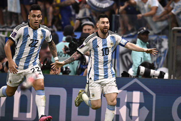 Foto Fabio Ferrari LaPresse - 18 Dicembre 2022 Lusail, Qatar - - Calcio - Qatar 2022 - Coppa del Mondo Fifa - Argentina vs Francia - Finale - Lusail Iconic Stadium - Nella foto: esultanza Lionel Messi (Argentina) 3-2 December 18, 2022 Lusail, Qatar - sport - Soccer - Qatar 2022- FIFA World Cup, WM, Weltmeisterschaft, Fussball - Argentina vs Francia - Final - Lusail Iconic Stadium In the pic: joy Lionel Messi (Argentina) 3-2 Copyright: xFabioxFerrari LaPressex