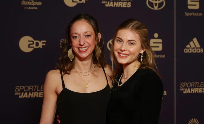 Baden-Baden , Sportler des Jahres 2022 , von links: Friederike Kops Hannah Meul