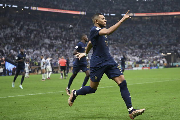 (221218) -- LUSAIER, Dec. 18, 2022 -- Kylian Mbappe of France celebrates his goal during the Final between Argentina and France at the 2022 FIFA World Cup, WM, Weltmeisterschaft, Fussball at Lusail Stadium in Lusail, Qatar, Dec. 18, 2022. ) (SP)QATAR-LUSAIL-2022 WORLD CUP-FINAL-ARG VS FRA LixGa