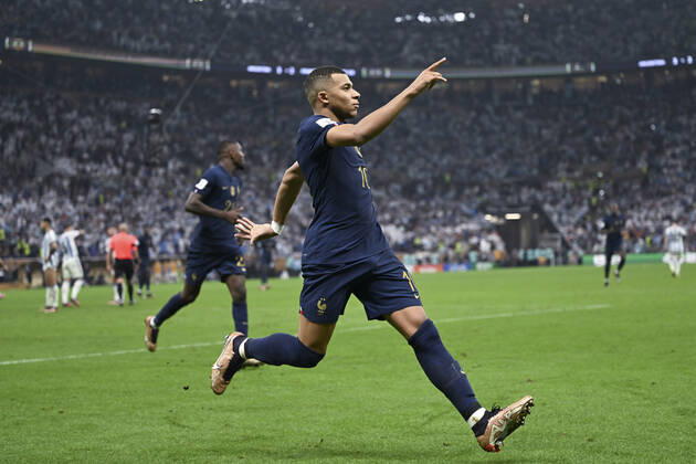 (221218) -- LUSAIER, Dec. 18, 2022 -- Kylian Mbappe of France celebrates his goal during the Final between Argentina and France at the 2022 FIFA World Cup, WM, Weltmeisterschaft, Fussball at Lusail Stadium in Lusail, Qatar, Dec. 18, 2022. ) (SP)QATAR-LUSAIL-2022 WORLD CUP-FINAL-ARG VS FRA LixGa