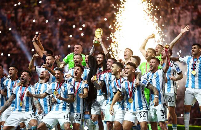 Mandatory Credit: Photo by Kieran McManus Shutterstock (13670809hi) Lionel Messi lifts the trophy after Argentina win the World Cup Argentina v France, FIFA World Cup, WM, Weltmeisterschaft, Fussball 2022, Final, Football, Lusail Stadium, Al Daayen, Qatar - 18 Dec 2022 Editorial Use Only Argentina v France, FIFA World Cup 2022, Final, Football, Lusail Stadium, Al Daayen, Qatar - 18 Dec 2022 Editorial Use Only Copyright: xKieranxMcManus Shutterstockx 13670809hi