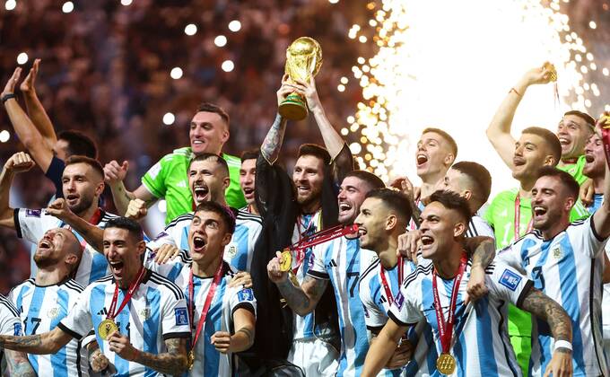 Mandatory Credit: Photo by Kieran McManus Shutterstock (13670809hj) Lionel Messi lifts the trophy after Argentina win the World Cup Argentina v France, FIFA World Cup, WM, Weltmeisterschaft, Fussball 2022, Final, Football, Lusail Stadium, Al Daayen, Qatar - 18 Dec 2022 Editorial Use Only Argentina v France, FIFA World Cup 2022, Final, Football, Lusail Stadium, Al Daayen, Qatar - 18 Dec 2022 Editorial Use Only Copyright: xKieranxMcManus Shutterstockx 13670809hj