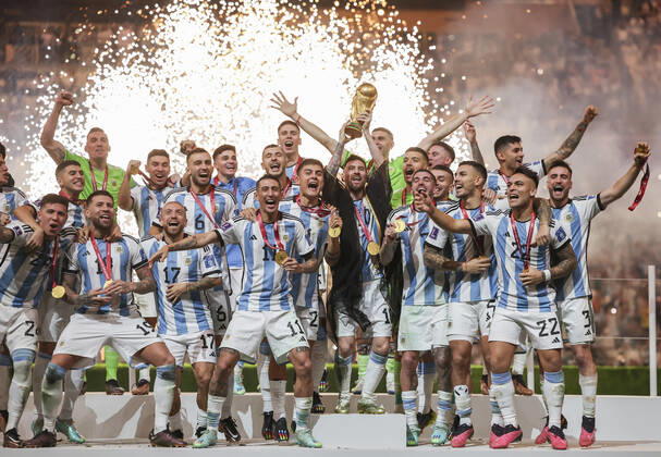 (221218) -- LUSAIL, Dec. 18, 2022 -- Winner Team Argentina celebrate during the awarding ceremony of the 2022 FIFA World Cup, WM, Weltmeisterschaft, Fussball at Lusail Stadium in Lusail, Qatar, Dec. 18, 2022. ) (SP)QATAR-LUSAIL-2022 WORLD CUP-FINAL-ARG VS FRA CaoxCan 