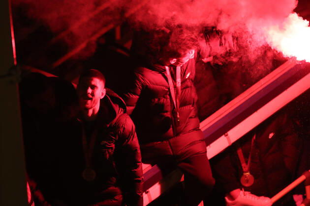 Croatia victory parade Ante Budimir lit flare during Croatia team victory parade at Ban Jelacic square (following their victory over Morocco in the 2022 FIFA World Cup, WM, Weltmeisterschaft, Fussball bronze medal match the previous day) on December 18, 2022 in Zagreb, Croatia. LukaxStanzl PIXSELL