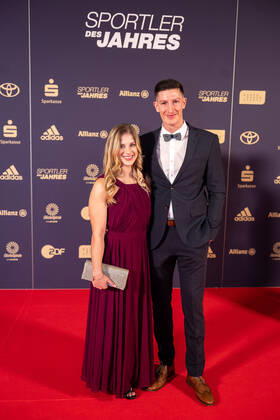 Elizabeth Seitz mit Nils Heyden, Sportler des Jahres, Verleihung der Ehrung im Jahre 2022, 18.12.2022, Eibner-Pressefoto Sascha Walther Sportler des Jahres, Verleihung der Ehrung im Jahre 2022, 18.12.2022 Baden-Baden Copyright: xEibner-Pressefotox EP_EER