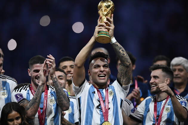Foto Fabio Ferrari LaPresse - 18 Dicembre 2022 Lusail, Qatar - - Calcio - Qatar 2022 - Coppa del Mondo Fifa - Argentina vs Francia - Finale - Lusail Iconic Stadium - Nella foto: Lautaro Mart& xed;nez (Argentina) December 18, 2022 Lusail, Qatar - sport - Soccer - Qatar 2022- FIFA World Cup, WM, Weltmeisterschaft, Fussball - Argentina vs Francia - Final - Lusail Iconic Stadium In the pic: Lautaro Mart& xed;nez (Argentina)  Copyright: xFabioxFerrari LaPressex