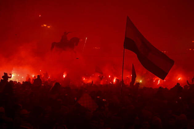 Croatia victory parade Fans gather for the Croatia team victory parade at Ban Jelacic square (following their victory over Morocco in the 2022 FIFA World Cup, WM, Weltmeisterschaft, Fussball bronze medal match the previous day) on December 18, 2022 in Zagreb, Croatia. DavorxPuklavec PIXSELL
