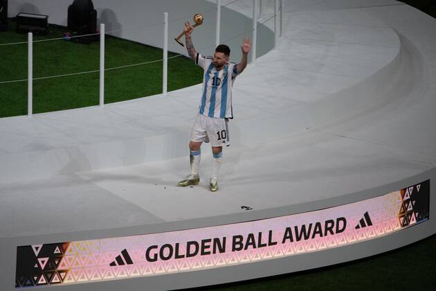 RECORD DATE NOT STATED FIFA World Cup, WM, Weltmeisterschaft, Fussball Qatar 2022 Argentina vs France Final Lionel Messi of Argentina a Golden Ball Award during the game Argentina vs France, corresponding to the great final of the FIFA World Cup Qatar 2022, at Lusail Stadium, Lusail, Doha, on December 18, 2022. <br><br> Lionel Messi de Argentina Balon de Oro durante el partido Argentina vs Francia, correspondiente a la gran final de la Copa Mundial de la FIFA Catar 2022, en el Estadio Lusail, Lusail, Doha, el 18 de Diciembre de 2022 LUSAIL DOHA QATAR Copyright: xDavidxLeahx 20221218_11827