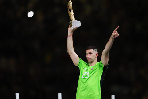Emiliano Martinez (ARG), DECEMBER 18, 2022 - Football Soccer : FIFA World Cup, WM, Weltmeisterschaft, Fussball Qatar 2022 award ceremony at Lusail Stadium in Lusail, Qatar. Noxthirdxpartyxsales  (206638586)