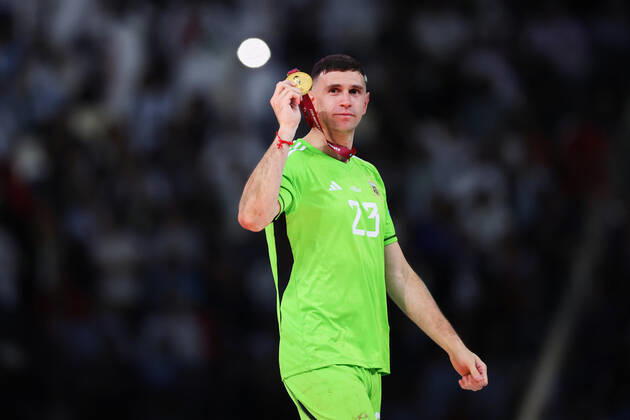 Emiliano Martinez (ARG), DECEMBER 18, 2022 - Football Soccer : FIFA World Cup, WM, Weltmeisterschaft, Fussball Qatar 2022 award ceremony at Lusail Stadium in Lusail, Qatar. Noxthirdxpartyxsales  (206638828)