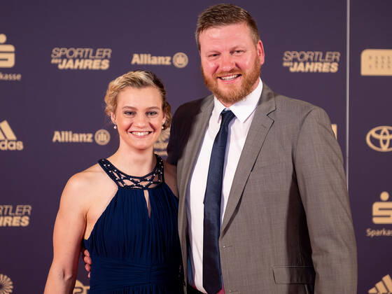 Victoria Carl und Sascha Schroedter, Sportler des Jahres, Verleihung der Ehrung im Jahre 2022, 18.12.2022, Eibner-Pressefoto Sascha Walther Sportler des Jahres, Verleihung der Ehrung im Jahre 2022, 18.12.2022 Baden-Baden Copyright: xEibner-Pressefotox EP_EER