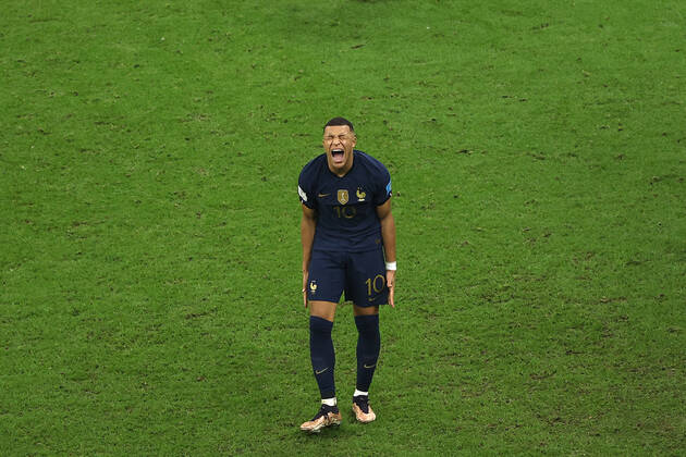 The Final : FIFA World Cup, WM, Weltmeisterschaft, Fussball 18 December 2022, Lusail City - FIFA World Cup Qatar 2022 - Final - Argentina v France - Kylian Mbappe of France reacts after missing a chance - Photo: Charlotte Wilson Offside. Doha Qatar Copyright: xCharlottexWilsonx xOffsidexOffside
