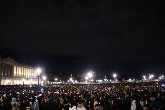Rassemblement de l equipe de France a la Place de la Concorde - Ambiance FOOTBALL : Rassemblement de l equipe de France - Paris - 19 12 2022 FedericoPestellini Panoramic 