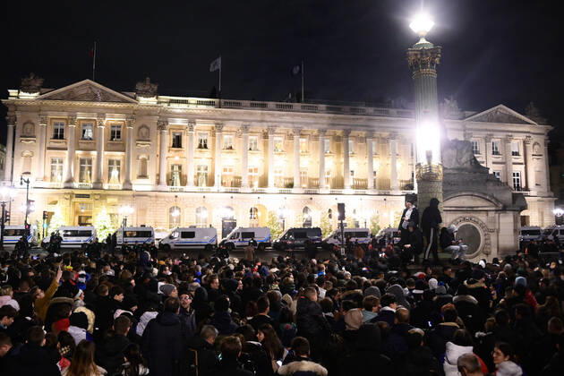 Rassemblement de l equipe de France a la Place de la Concorde - Ambiance FOOTBALL : Rassemblement de l equipe de France - Paris - 19 12 2022 FedericoPestellini Panoramic 