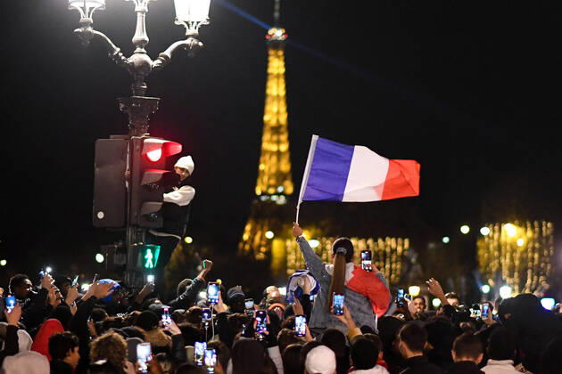 Sport Bilder des Tages World Cup 2022: Les Bleus et les supporters place de la Concorde, Paris, France, on December 19th, 2022. 19 12 2022-Paris, FRANCE. 287029 2022-12-19 PARIS France  Copyright: xL.Urmanx xStarfacex 0196959993st