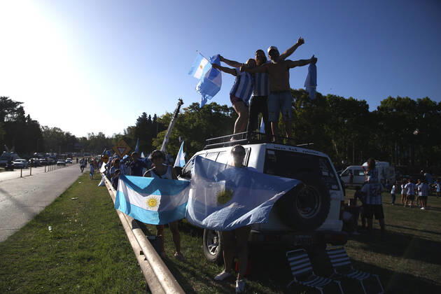 December 20, 2022, ciudad Autonoma, Buenos aires, Argentina: Argentina world champion of the Qatar cup 2022 arrived in argentina at the ezeiza airport ciudad Autónoma Argentina - ZUMAc230 0196943545st Copyright: xVirginiaxChailex