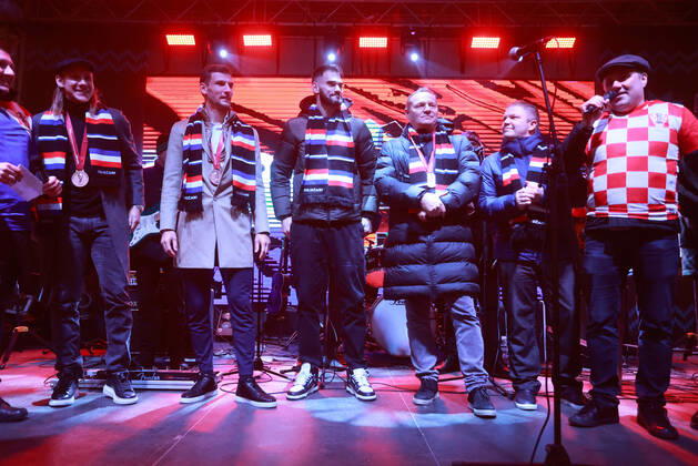 PXL_CRO football players welcome ceremony Welcome ceremony for the Croatian national team, Nationalteam players Domagoj Vida, Ivica Ivusic and Borna Barisic after Croatia won bronze medal at the 2022 FIFA World Cup, WM, Weltmeisterschaft, Fussball in Qatar; in Osijek; Croatia; DavorxJavorovic PIXSELL