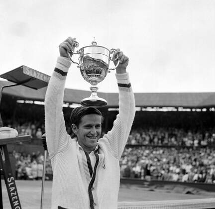 3 JULY 1964 Australia s Roy Emerson beat compatriot Fred Stolle to win the men s singles final of the All England Lawn Tennis Championships at Wimbledon, London, England. United Kingdom England  Copyright: xTopFotox IPU480201