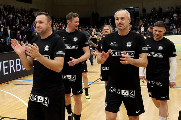 SOCCER - Lions Benefiz Turnier GRAZ,AUSTRIA,27.DEC.22 - SOCCER - Lions Benefiz Legenden Hallenfussball Turnier. Image shows Samir Muratovic, Roman Kienast, Gerald Strafner and Christoph Leitgeb (Sturm).  GEPAxpictures xHansxOberlaender
