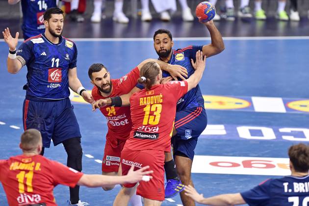 2023.01.18 Krakow Pilka reczna mezczyzn, sezon 2022 2023, Mistrzostwa Swiata 2023 Francja - Czarnogora N z Branko Vujovic, Nicolas Tournat, Milos Bozovic, Mirko Radovic, Melvyn Richardson, Thibaud Briet Foto Krzysztof Porebski PressFocus 2023.01.18 Krakow Handball, 2022 23 season, 28th Men s World Championship, WM, Weltmeisterschaft France - Montenegro Branko Vujovic, Nicolas Tournat, Milos Bozovic, Mirko Radovic, Melvyn Richardson, Thibaud Briet Credit: Krzysztof Porebski PressFocus NEWSPIX.PL --- Newspix.pl 20230118PF_KP219